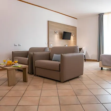 Pegasus 酒店 萨萨里