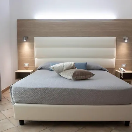 Pegasus Hotel 3*